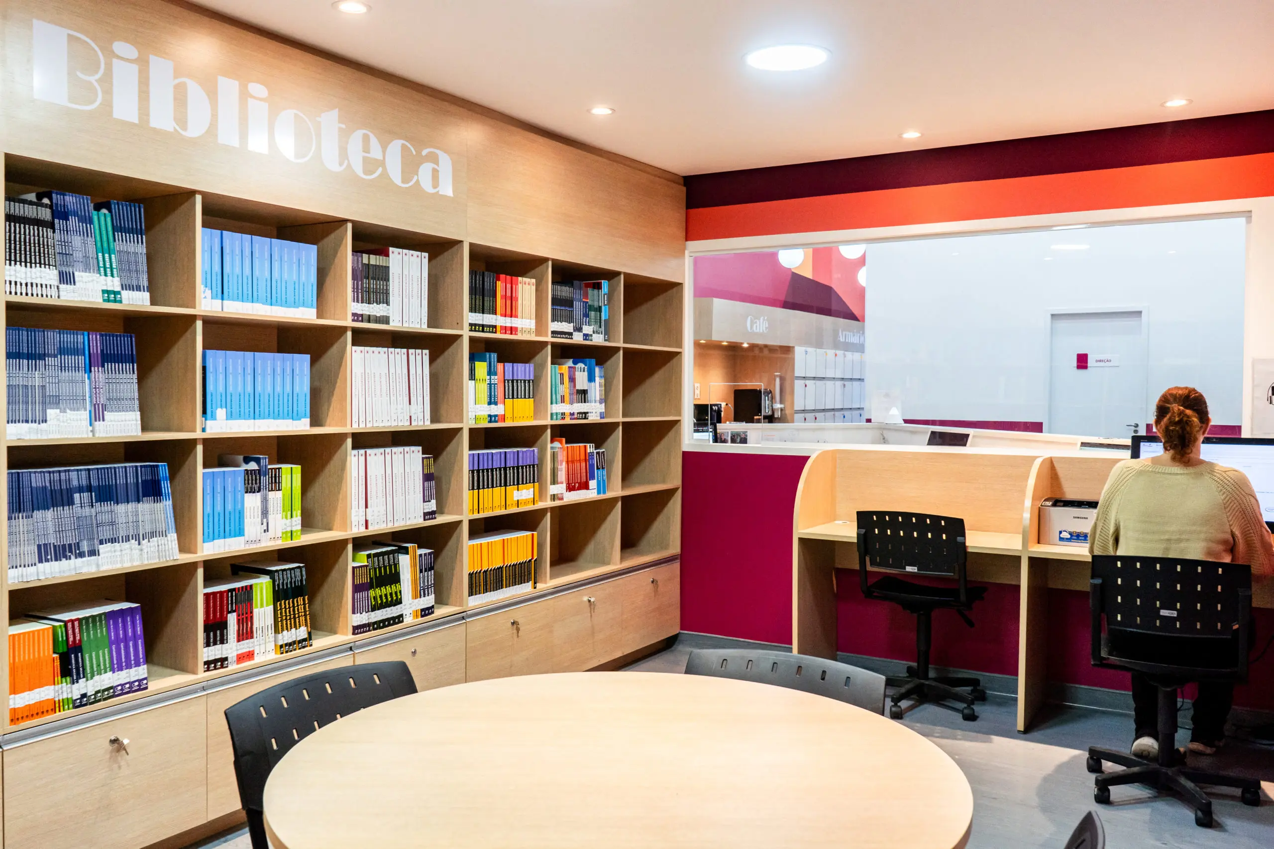 Biblioteca Setorial da Pós-Graduação em Educação Ambiental Sala